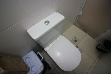 Casa à venda com 200m², 3 quartos e 2 vagasBanheiro de Serviço