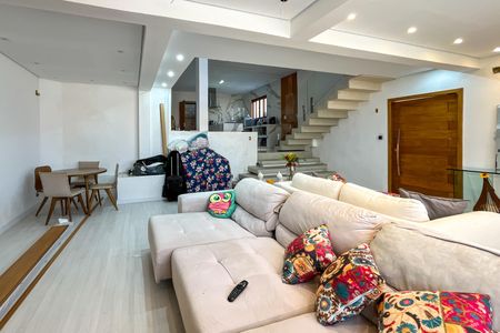 Casa à venda com 230m², 5 quartos e 3 vagas Casa à venda com 230m², 5 quartos e 3 vagasSala 1