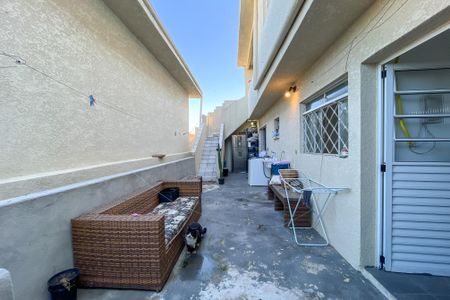 Casa à venda com 230m², 5 quartos e 3 vagas Casa à venda com 230m², 5 quartos e 3 vagasQuintal