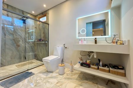 Casa à venda com 230m², 5 quartos e 3 vagas Casa à venda com 230m², 5 quartos e 3 vagasBanheiro 2