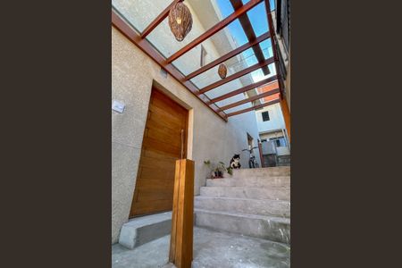 Casa à venda com 230m², 5 quartos e 3 vagas Casa à venda com 230m², 5 quartos e 3 vagasQuintal