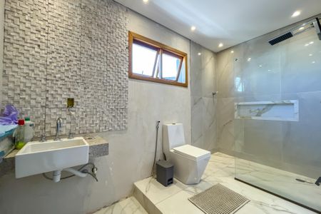 Casa à venda com 230m², 5 quartos e 3 vagas Casa à venda com 230m², 5 quartos e 3 vagasBanheiro 1