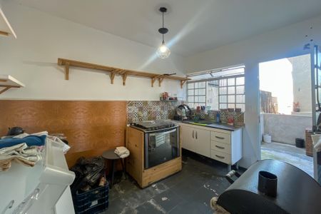 Casa à venda com 230m², 5 quartos e 3 vagas Casa à venda com 230m², 5 quartos e 3 vagasCozinha 2
