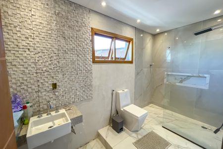 Casa à venda com 230m², 5 quartos e 3 vagas Casa à venda com 230m², 5 quartos e 3 vagasBanheiro 1