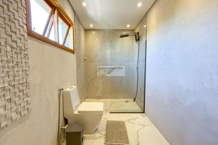 Casa à venda com 230m², 5 quartos e 3 vagas Casa à venda com 230m², 5 quartos e 3 vagasBanheiro 1