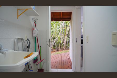 Casa de condomínio para alugar com 359m², 3 quartos e 2 vagasÁrea de serviço