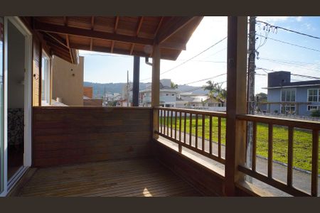 Casa de condomínio para alugar com 359m², 3 quartos e 2 vagasVaranda suíte