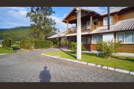 Casa de condomínio para alugar com 359m², 3 quartos e 2 vagasFachada casa