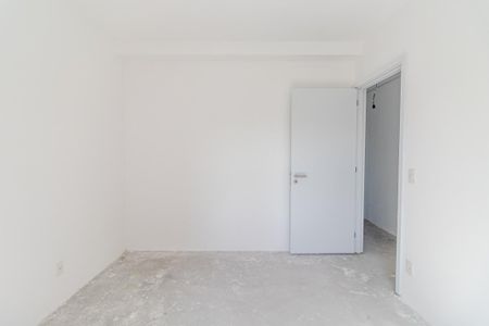 Apartamento à venda com 195m², 4 quartos e 3 vagasQuarto 2