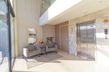 Apartamento à venda com 103m², 3 quartos e 2 vagas Apartamento à venda com 103m², 3 quartos e 2 vagasHall social