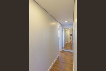 Apartamento à venda com 103m², 3 quartos e 2 vagas Apartamento à venda com 103m², 3 quartos e 2 vagasCorredor