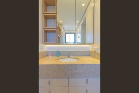 Apartamento à venda com 103m², 3 quartos e 2 vagas Apartamento à venda com 103m², 3 quartos e 2 vagasBanheiro da Suíte 1