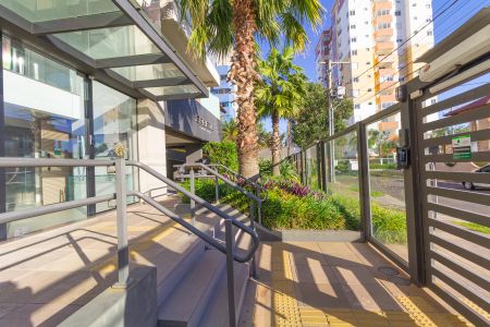 Apartamento à venda com 103m², 3 quartos e 2 vagas Apartamento à venda com 103m², 3 quartos e 2 vagasEntrada