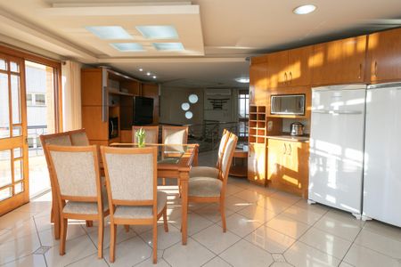 Apartamento à venda com 330m², 3 quartos e 3 vagasTerraço