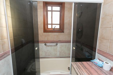 Apartamento à venda com 330m², 3 quartos e 3 vagasBanheiro Suite