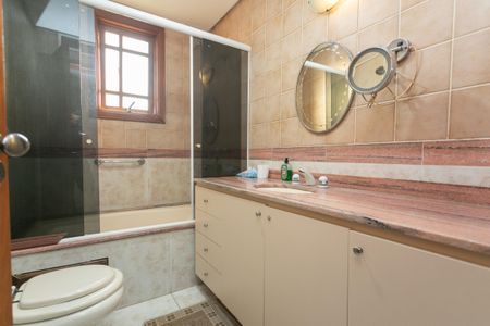 Apartamento à venda com 330m², 3 quartos e 3 vagasBanheiro Suite