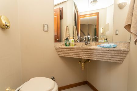 Apartamento à venda com 330m², 3 quartos e 3 vagasLavabo