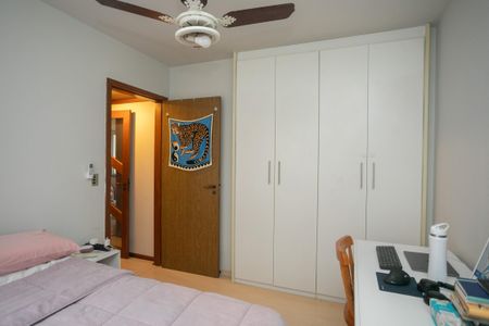 Apartamento à venda com 45m², 1 quarto e 1 vagaQuarto