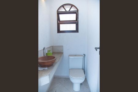 Casa para alugar com 170m², 2 quartos e 2 vagasLavabo