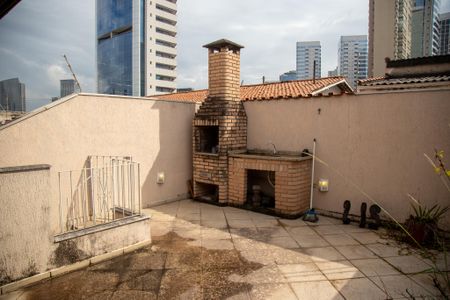 Casa para alugar com 170m², 2 quartos e 2 vagasChurrasqueira