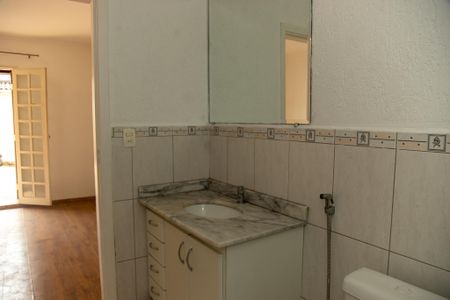 Casa para alugar com 170m², 2 quartos e 2 vagasBanheiro da Suíte 2