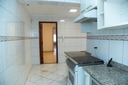 Casa para alugar com 170m², 2 quartos e 2 vagasCozinha