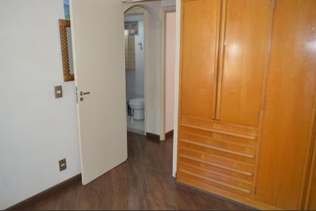 Apartamento à venda com 85m², 3 quartos e 1 vagaQuarto 2