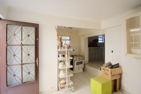 Casa à venda com 207m², 5 quartos e 1 vagaPorão