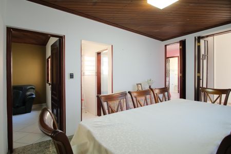 Casa à venda com 207m², 5 quartos e 1 vagaSala de Jantar