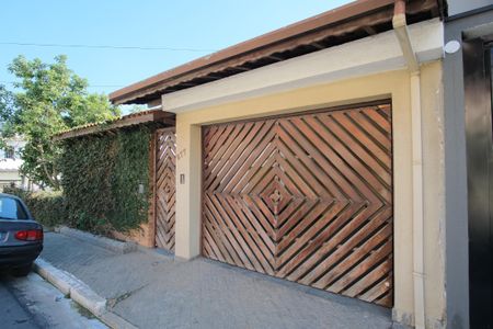 Casa à venda com 207m², 5 quartos e 1 vagaFachada