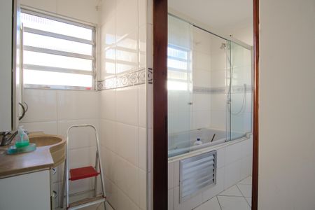 Casa à venda com 207m², 5 quartos e 1 vagaBanheiro Social