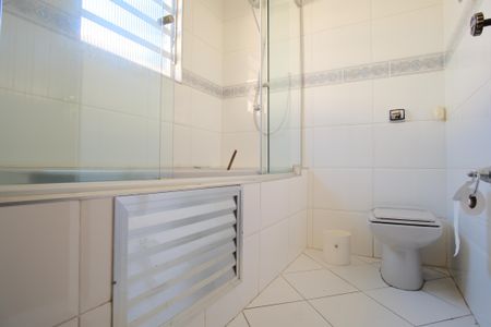 Casa à venda com 207m², 5 quartos e 1 vagaBanheiro Social