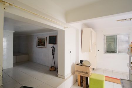 Casa à venda com 207m², 5 quartos e 1 vagaPorão