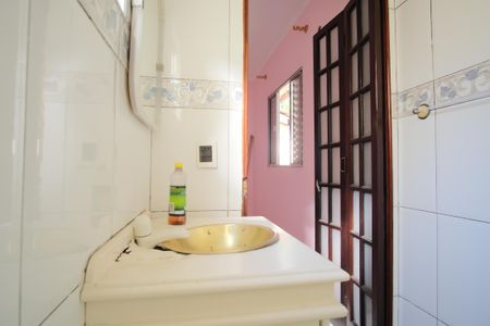 Casa à venda com 207m², 5 quartos e 1 vagaBanheiro da Suíte