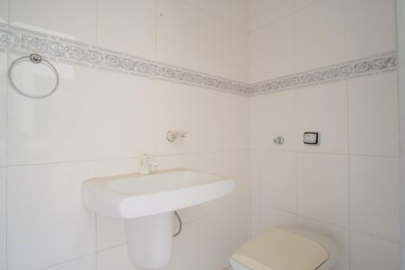 Casa à venda com 207m², 5 quartos e 1 vagaBanheiro de serviço