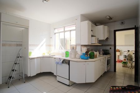 Casa à venda com 207m², 5 quartos e 1 vagaCozinha