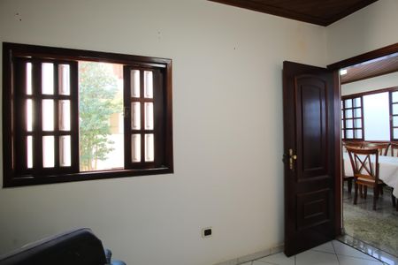 Casa à venda com 207m², 5 quartos e 1 vagaQuarto 1