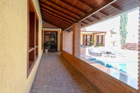 Casa à venda com 1000m², 4 quartos e 11 vagas Casa à venda com 1000m², 4 quartos e 11 vagasÁrea comum - Entrada