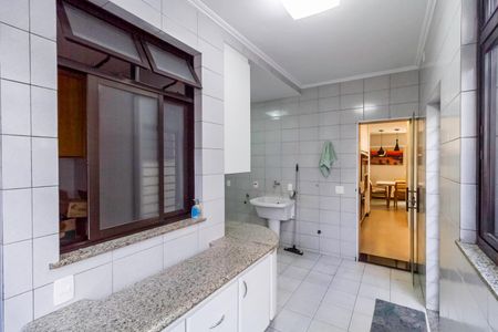 Casa à venda com 1000m², 4 quartos e 11 vagas Casa à venda com 1000m², 4 quartos e 11 vagasÁrea de serviço