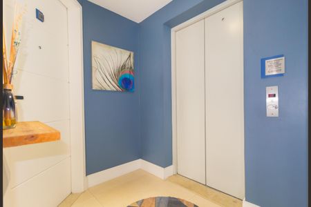 Apartamento à venda com 134m², 3 quartos e 2 vagasHall de entrada