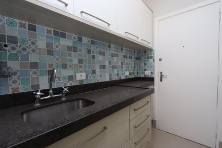 Apartamento à venda com 70m², 2 quartos e 2 vagasCozinha