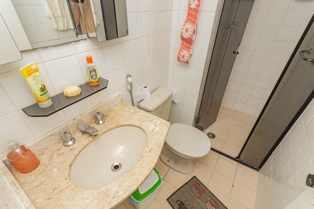 Apartamento à venda com 73m², 3 quartos e 2 vagasBanheiro