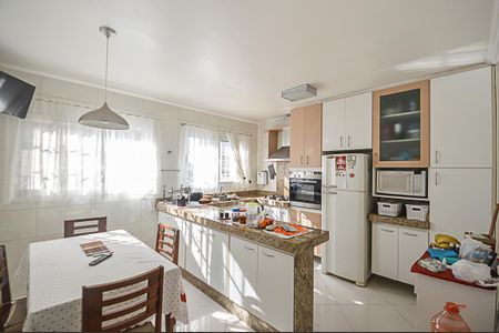 Casa à venda com 236m², 3 quartos e 2 vagasCozinha