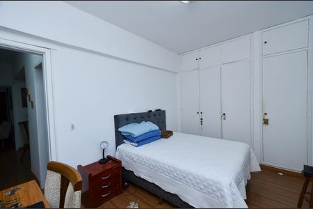 Apartamento à venda com 100m², 3 quartos e 1 vaga Apartamento à venda com 100m², 3 quartos e 1 vagaSuite
