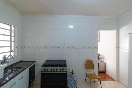 Casa à venda com 185m², 3 quartos e 4 vagas Casa à venda com 185m², 3 quartos e 4 vagasCasa 02 - Cozinha