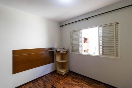 Casa à venda com 185m², 3 quartos e 4 vagas Casa à venda com 185m², 3 quartos e 4 vagasQuarto 01