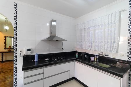 Casa à venda com 185m², 3 quartos e 4 vagas Casa à venda com 185m², 3 quartos e 4 vagasCozinha