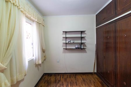 Casa à venda com 185m², 3 quartos e 4 vagas Casa à venda com 185m², 3 quartos e 4 vagasQuarto 02