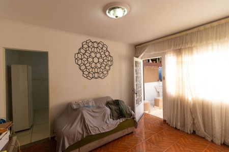 Casa à venda com 185m², 3 quartos e 4 vagas Casa à venda com 185m², 3 quartos e 4 vagasCasa 02 - Sala