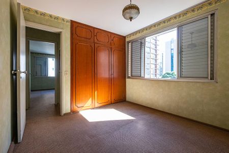 Apartamento para alugar com 144m², 3 quartos e 1 vaga Apartamento para alugar com 144m², 3 quartos e 1 vagaQuarto 1